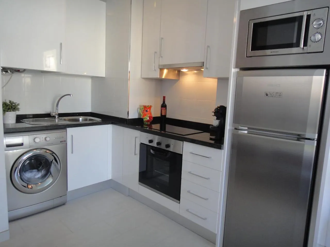 Edf Gaviota 1º2 Daire Nerja